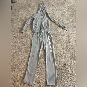 Abercrombie grey set